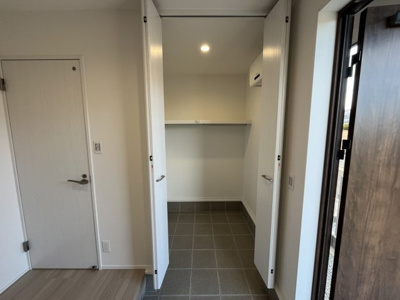 【収納】 | 山の街　新築戸建 | 土間クローゼットもついています。