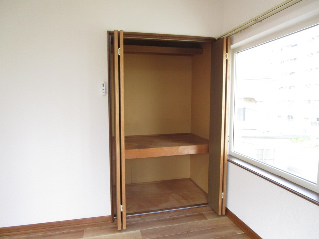 岡本マンションの収納