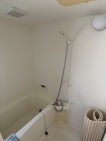 美浜町新栄２丁目戸建ての浴室