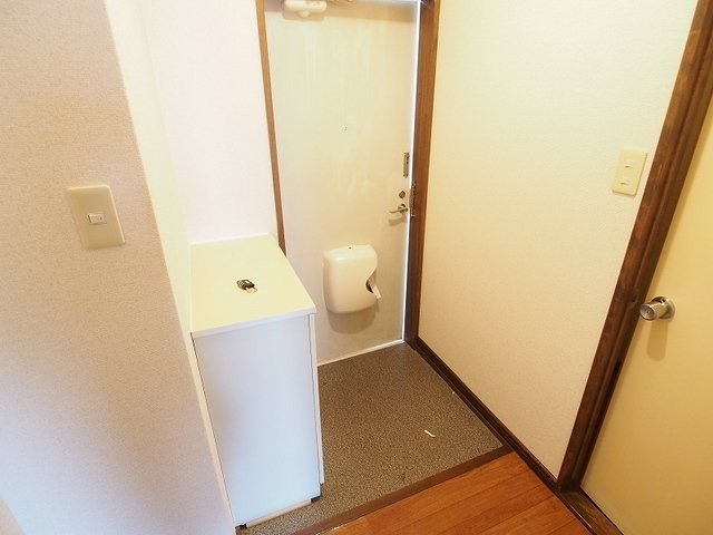 パルネット岩崎の玄関