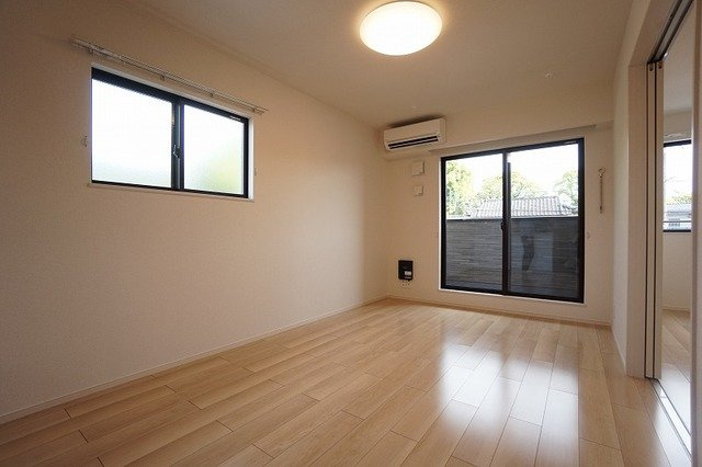 リヴェールコートⅡの居間・リビング