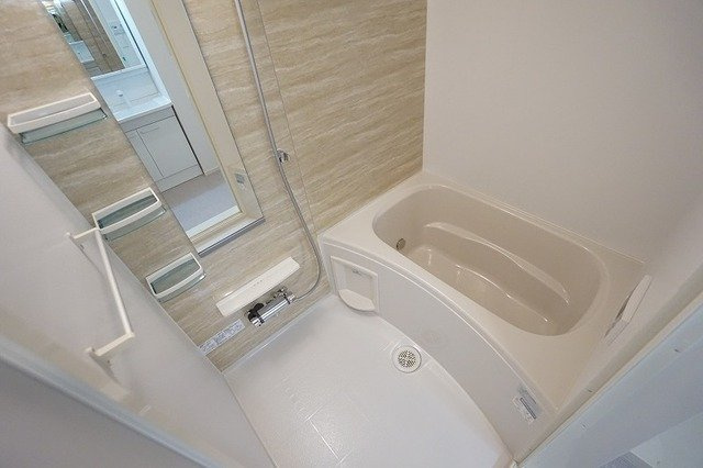 リヴェールコートⅡの浴室