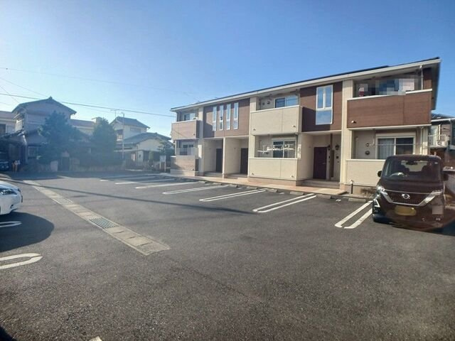 サン・ノーブⅡ木屋瀬の駐車場