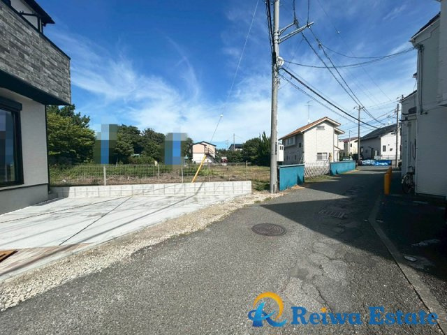 新築戸建　茅ヶ崎市代官町の前面道路含む現地写真