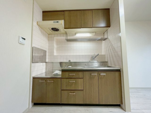 メゾンマリーゴールドのキッチン|コンパクトなキッチンで掃除もラクラク