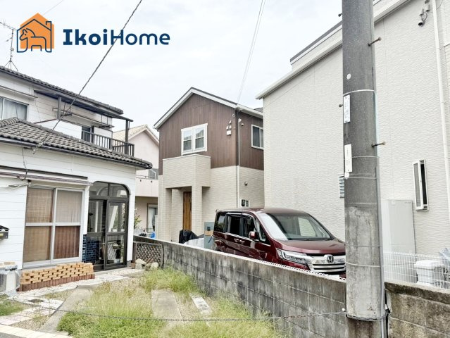 明石市魚住町住吉4丁目　中古戸建の外観|JR魚住駅まで徒歩１２分で便利！2018年建築の築浅物件です！リビング約20帖ございますので広々！