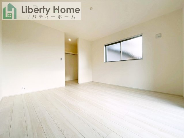 第1下妻市鎌庭　新築戸建　2号棟の寝室