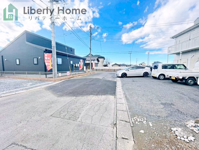 第1下妻市鎌庭　新築戸建　2号棟の駐車場