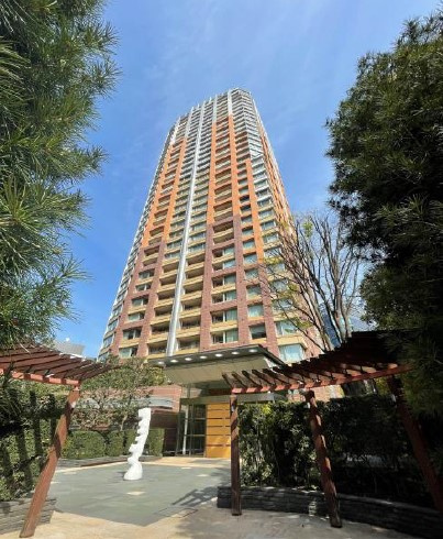 青山パークタワー