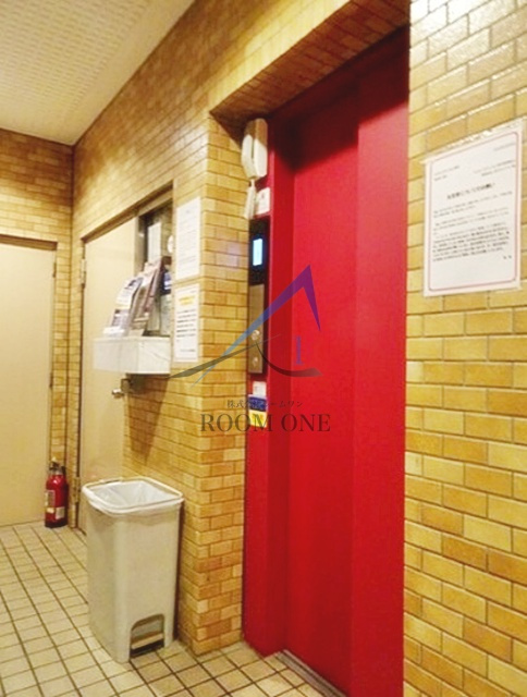 ライオンズマンション麻布のその他共用部分|エレベーターです。