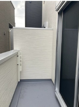 【バルコニー】 | 北区元志賀賃貸⼾建住宅