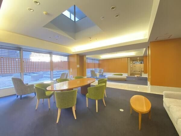 アイムふじみ野タワー西館のロビー