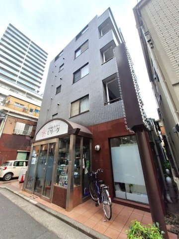 シャルマン横浜の外観