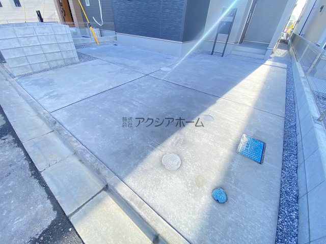 飯能市双柳・全11棟　新築一戸建　3号棟　の駐車場|並列駐車2台可能です(車種制限あり)