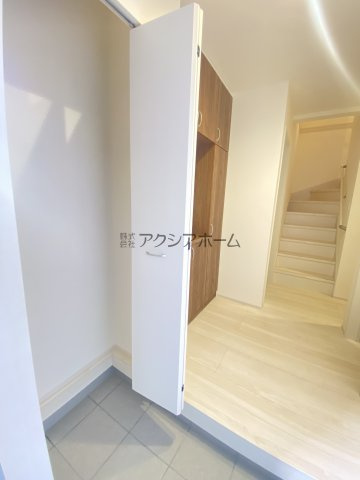 飯能市双柳・全11棟　新築一戸建　3号棟　の玄関