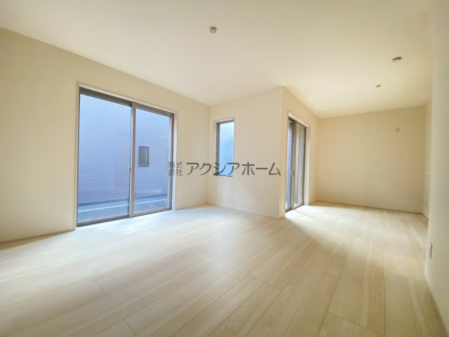 飯能市双柳・全11棟　新築一戸建　3号棟　の居間・リビング|LDK17帖