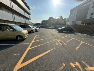 【駐車場】