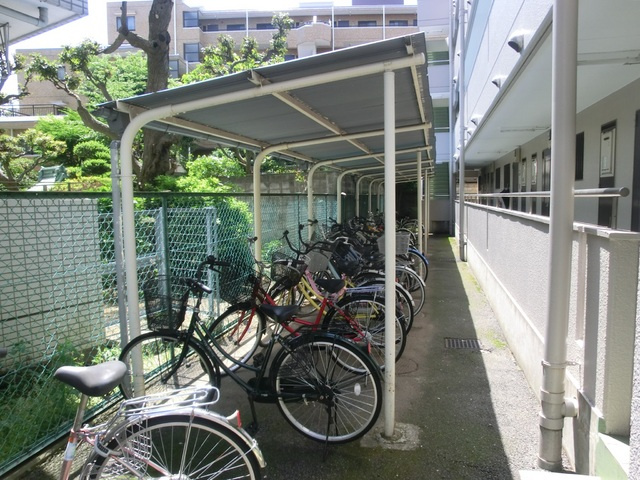柴又ＳＴマンションのその他共用部分|自転車置き場。