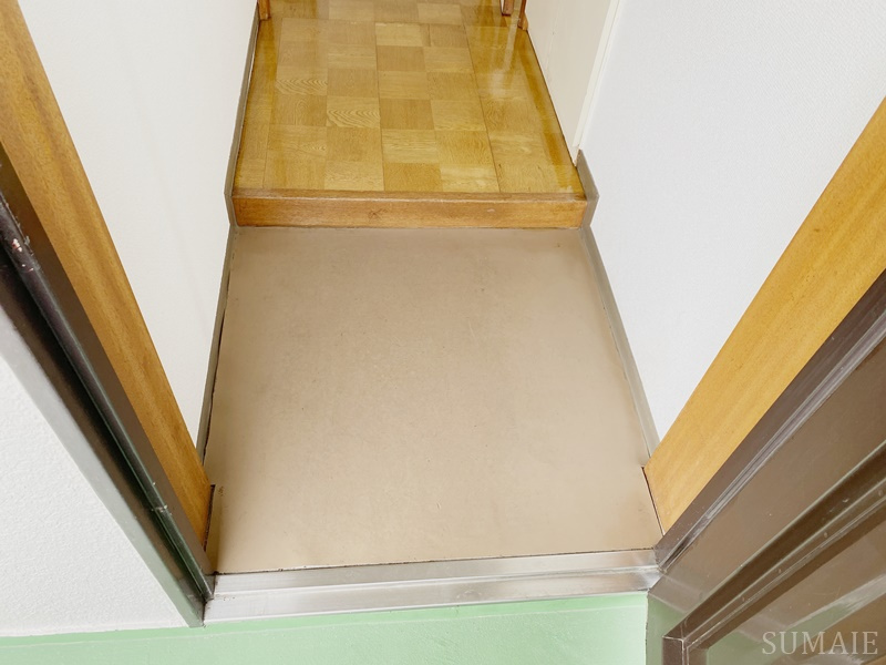 柴又ＳＴマンションの玄関