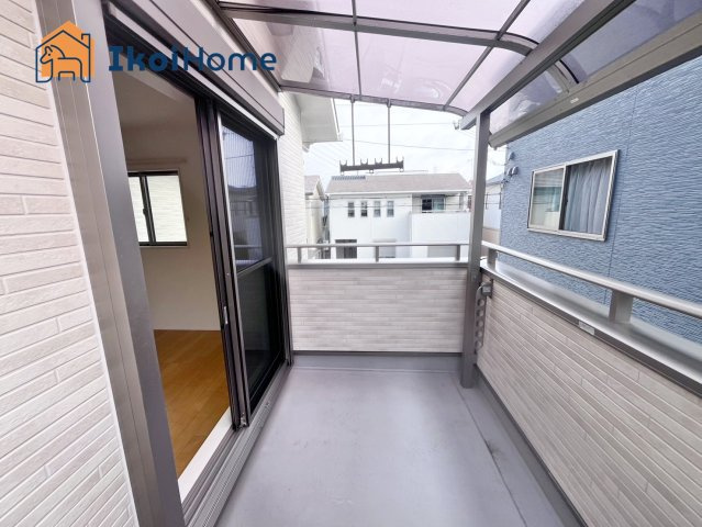 神戸市西区玉津町今津　中古戸建のバルコニー|【ホームページに現地動画掲載中】●年中無休：当日予約可●屋根があり小雨程度なら濡れず安心です！			