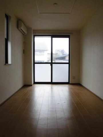 クレールＢの居間・リビング