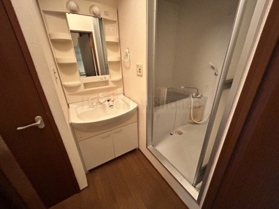 【洗面所】 | クレストパレス