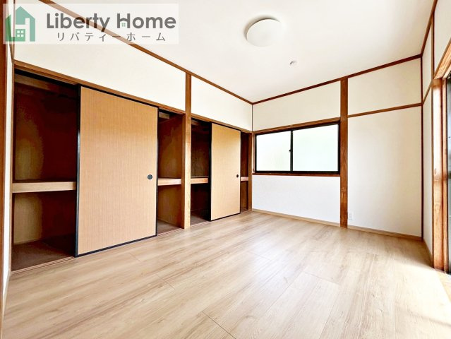 那珂市平野　中古戸建の寝室