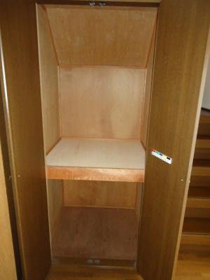 【その他】 | サンフェリカ本庄 | 階段前収納