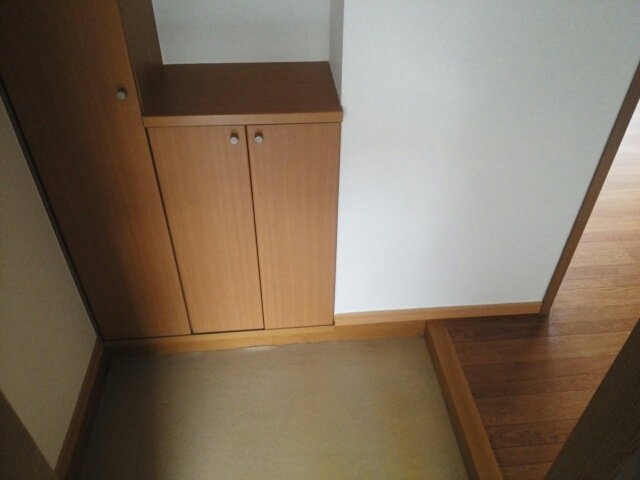 フォレスト．Ｍの玄関|収納もある玄関です