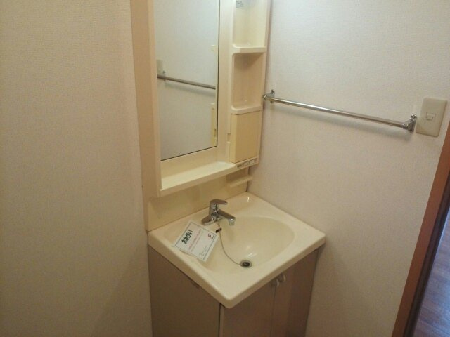 フォレスト．Ｍの洗面所|スペースが確保できる洗面所です