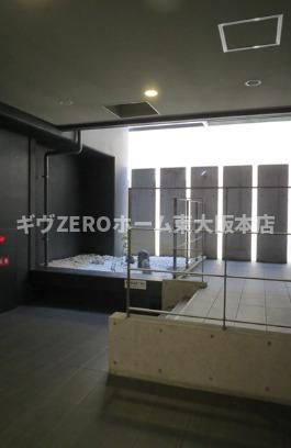 ルクレ堺筋本町レジデンスのロビー