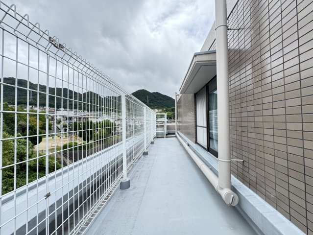 シャルマンコーポ神戸花山のバルコニー