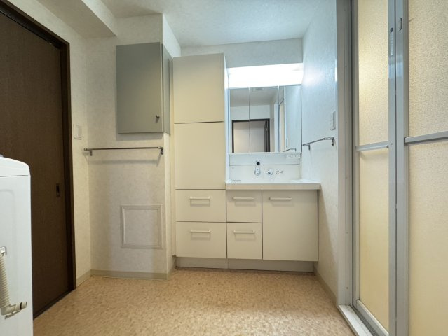 シャルマンコーポ神戸花山の独立洗面台