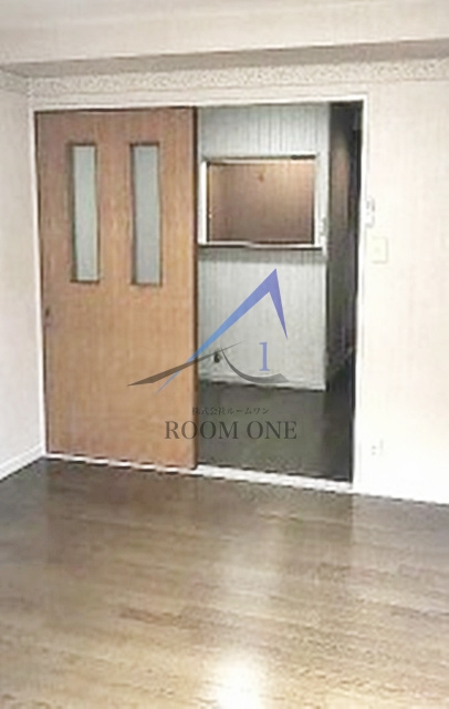 若松町サマリヤマンションの居間・リビング|洋室のお部屋です。