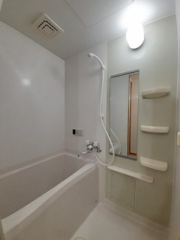 ソシア．アネックスＣの浴室