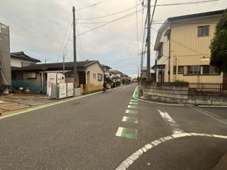【前面道路含む現地写真】