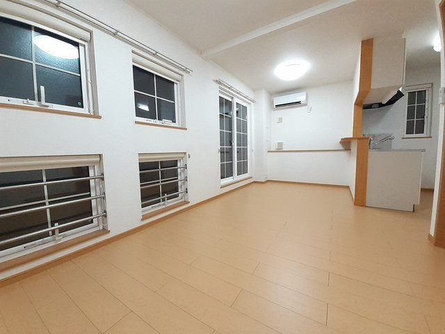 メゾンＲＭの居間・リビング