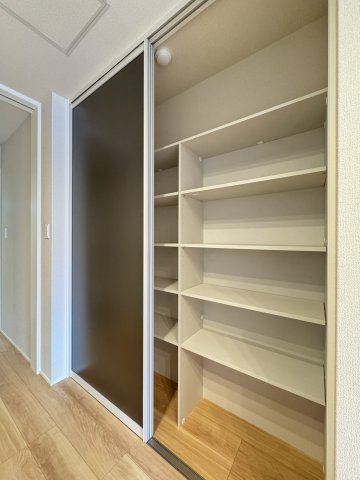  ルミエール　ドゥ―スの収納|LDKの収納です♪