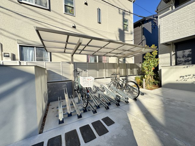  ルミエール　ドゥ―スのその他共用部分|自転車置場無料２台のみ♪