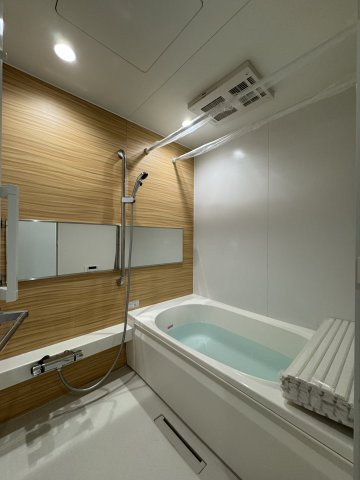  ルミエール　ドゥ―スの浴室|広くて清潔感のあるお風呂♪