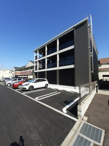 ガーデン　ヒルズの駐車場|駐車スペースもあります