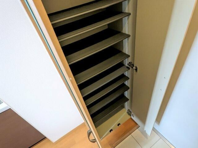 プレストマーロ両国の玄関