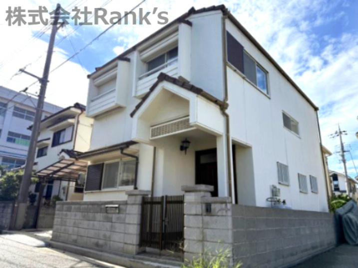 明石市魚住町清水の外観|魚住小学校は徒歩1分（約80ｍ）と小さなお子様も安心の通学距離！