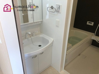 【洗面所】 | メゾン新山