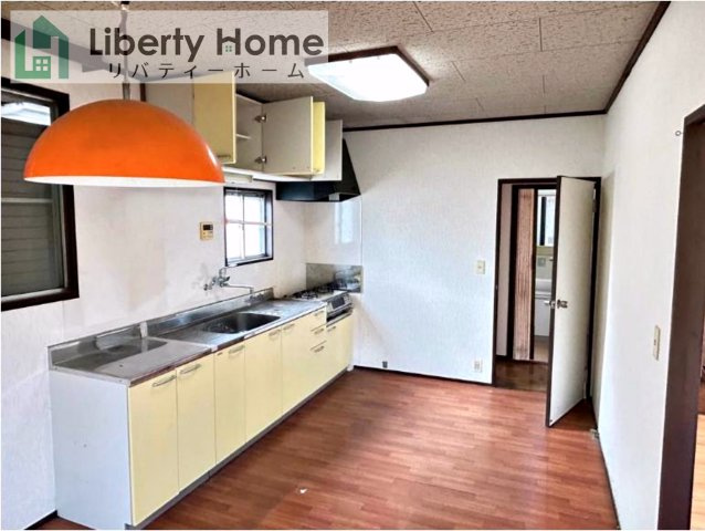 ひたちなか市高野　中古戸建のキッチン