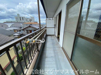 【バルコニー】