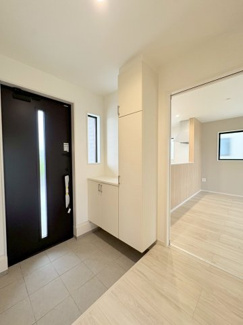 【玄関】 | 坂戸市片柳　新築分譲　東武東上線『北坂戸駅』徒歩17分　【片柳小学区】