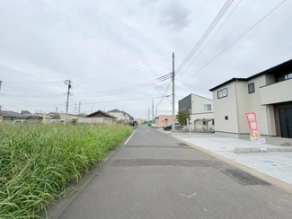 【前面道路含む現地写真】 | 坂戸市片柳　新築分譲　東武東上線『北坂戸駅』徒歩17分　【片柳小学区】