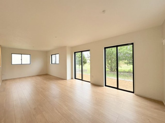 【居間・リビング】 | 坂戸市片柳　新築分譲　東武東上線『北坂戸駅』徒歩17分　【片柳小学区】