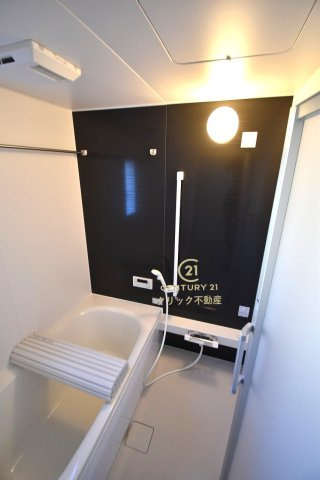 Cradlegarden　 ひたちなか市平磯遠原町　第1　1の浴室|ゆったりした1坪タイプシステムバスです。追い焚き機能付きで生活時間の違うご家族にもとても便利です！